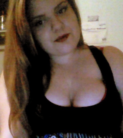 Nana douée au lit sur Ille-et-Vilaine pour jeune voyeur nue cam